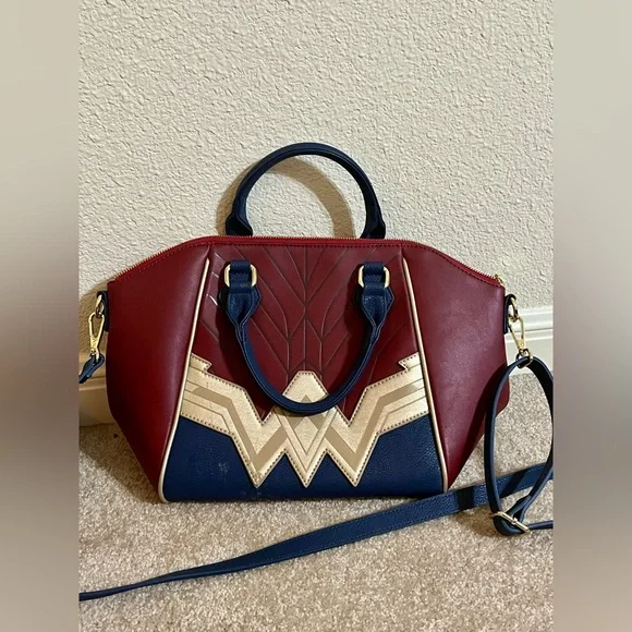 Justice League Wonder Woman Loungefly Purse Loungefly X DC Comics
